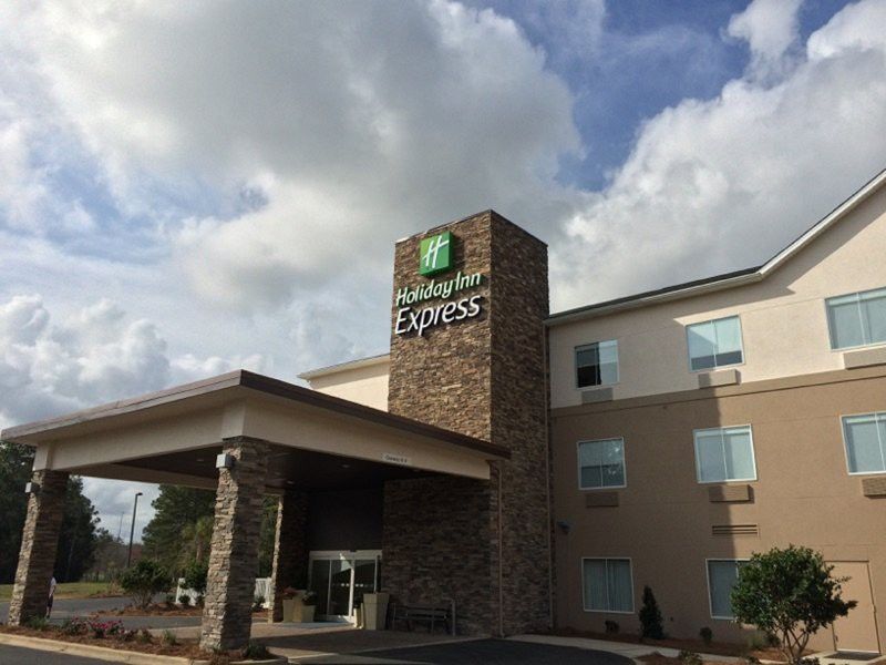 Holiday Inn Express Defuniak Springs By Ihg Exterior photo